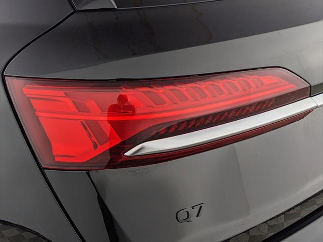 new 2025 Audi Q7 car, priced at $70,020