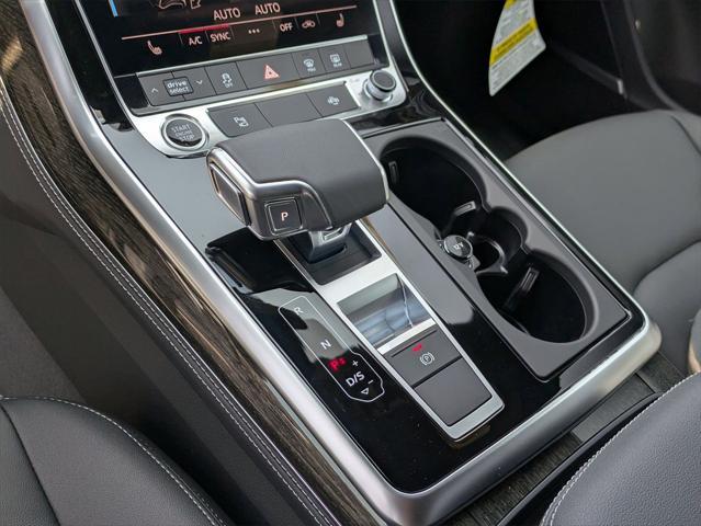 new 2025 Audi Q7 car, priced at $75,160
