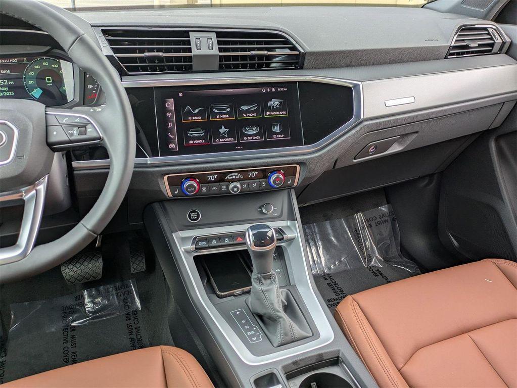 new 2025 Audi Q3 car, priced at $43,925