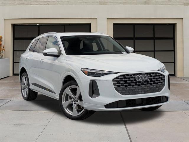 new 2025 Audi Q5 car, priced at $60,960