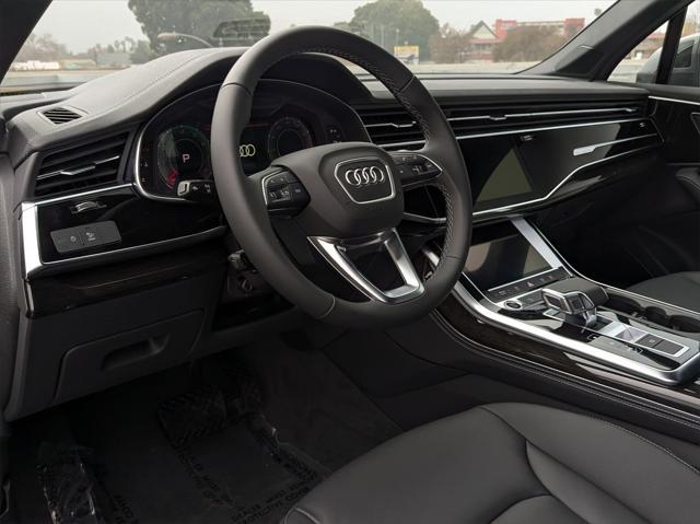 new 2025 Audi Q7 car, priced at $73,060