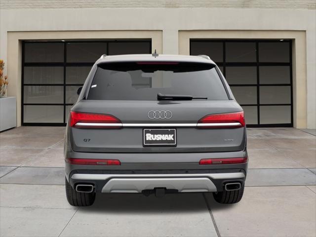 new 2025 Audi Q7 car, priced at $75,270