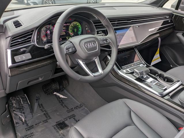 new 2025 Audi Q7 car, priced at $75,270