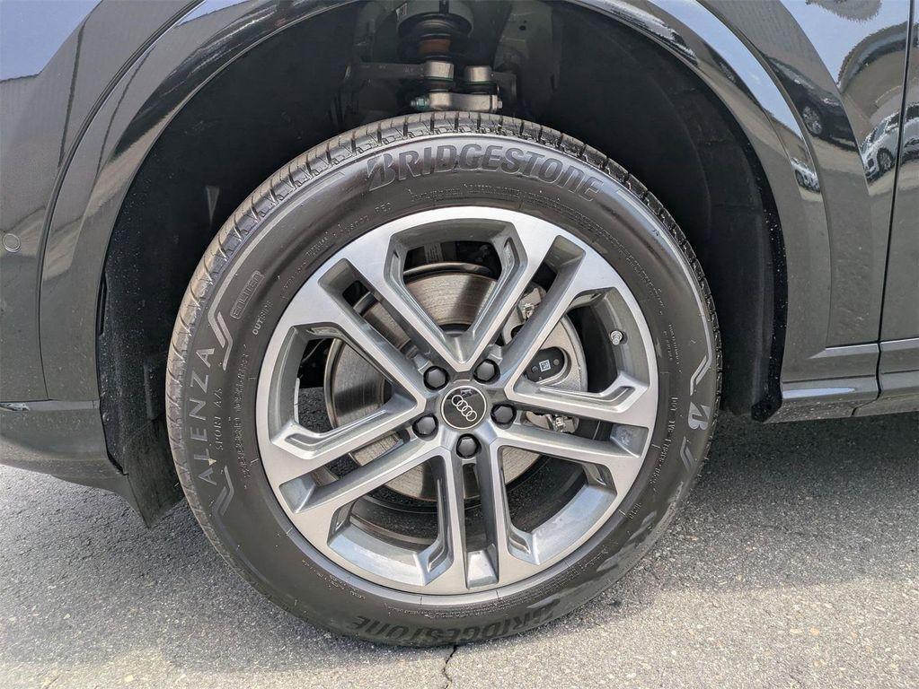 new 2025 Audi Q5 car, priced at $57,625