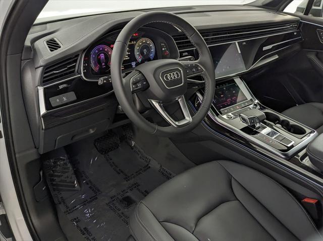 new 2025 Audi Q7 car, priced at $68,820