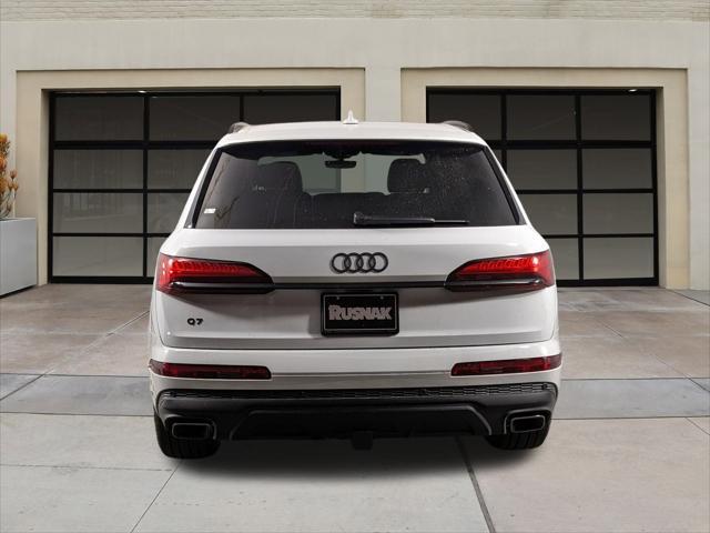 new 2025 Audi Q7 car, priced at $68,820