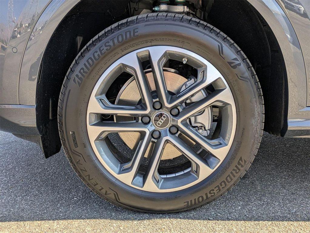 new 2025 Audi Q5 car, priced at $60,140