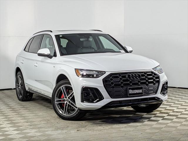 new 2025 Audi Q5 car, priced at $69,160