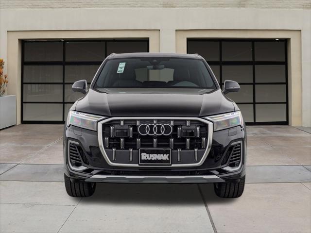 new 2025 Audi Q7 car, priced at $70,610