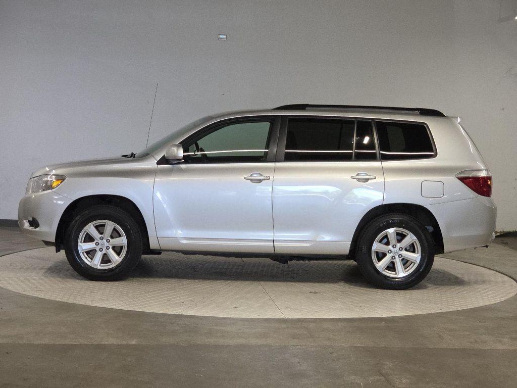 used 2010 Toyota Highlander car, priced at $11,892
