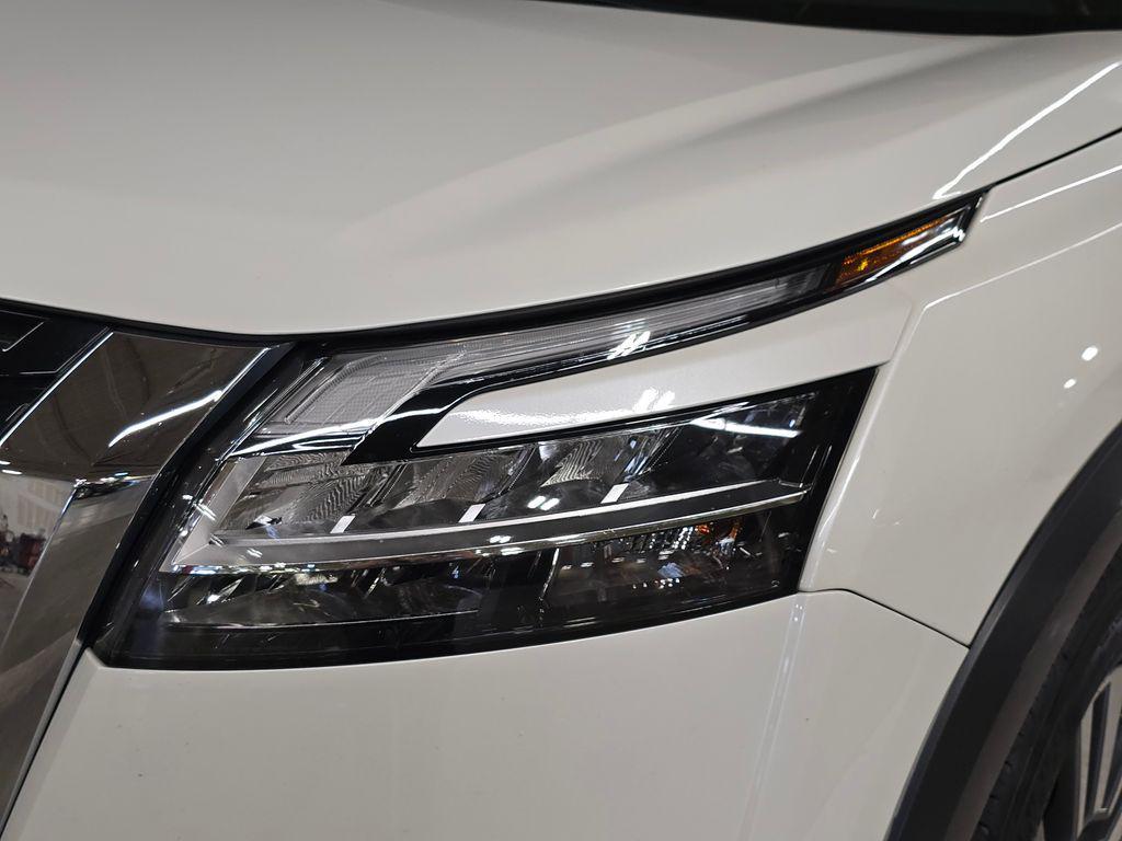 used 2022 Nissan Pathfinder car, priced at $24,957