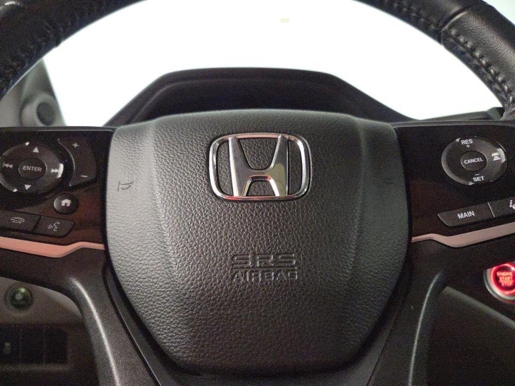 used 2022 Honda Pilot car, priced at $35,285