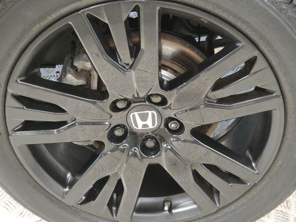 used 2022 Honda Pilot car, priced at $33,988