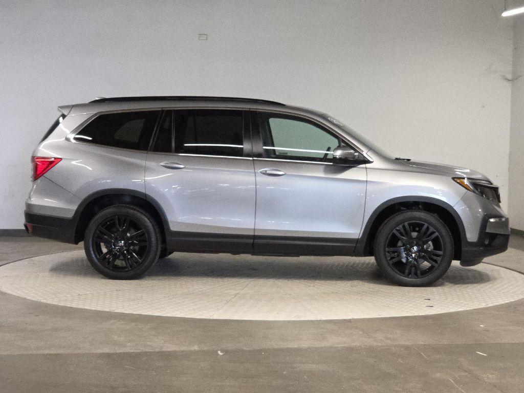 used 2022 Honda Pilot car, priced at $35,285