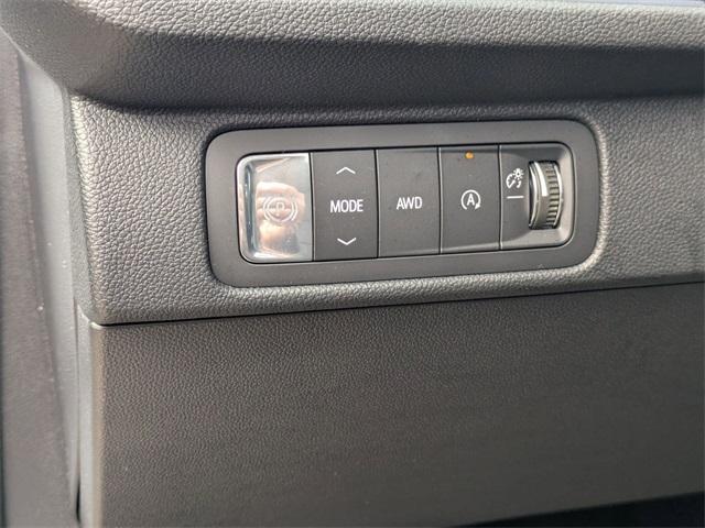 new 2026 Chevrolet Traverse car, priced at $56,450