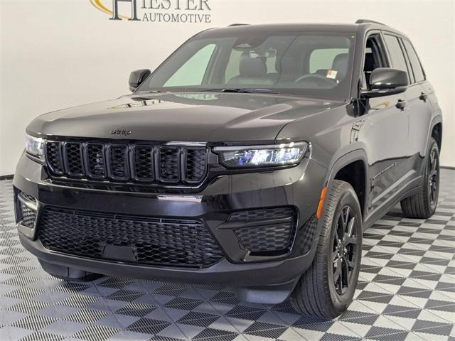 used 2025 Jeep Grand Cherokee car, priced at $37,722