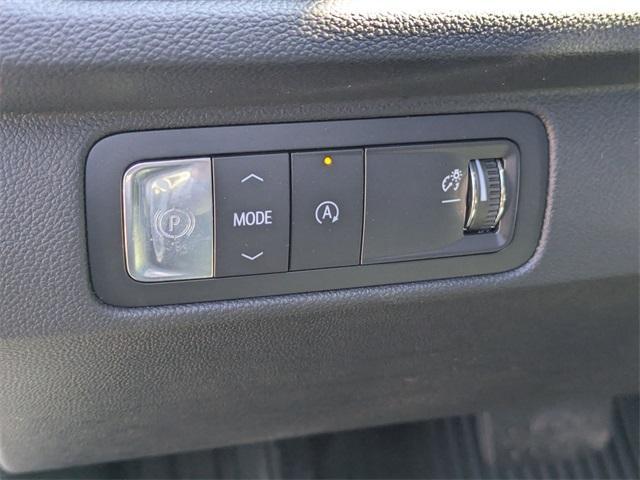 new 2026 Chevrolet Traverse car, priced at $45,420