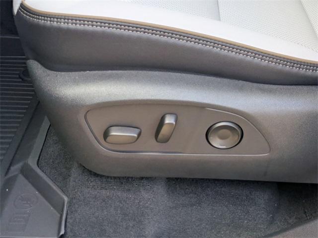 new 2026 Chevrolet Traverse car, priced at $56,495