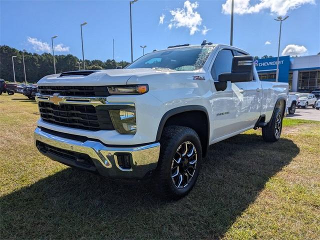new 2025 Chevrolet Silverado 3500 car, priced at $70,940