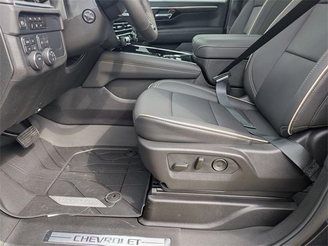 new 2025 Chevrolet Suburban car, priced at $80,240