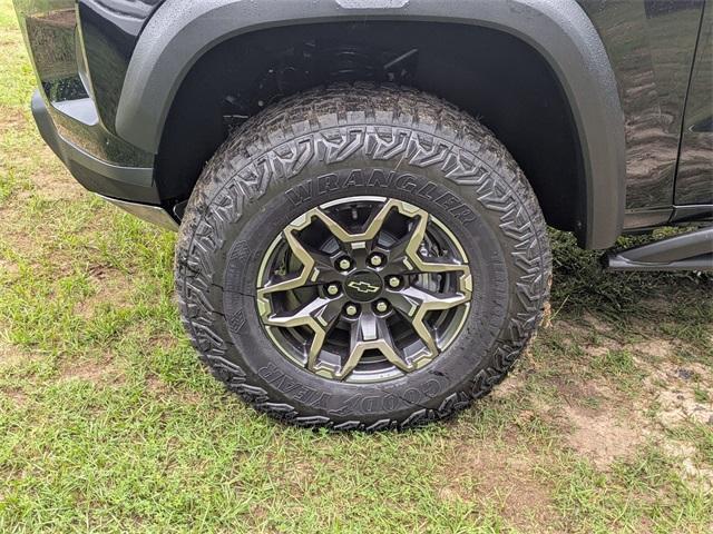 new 2025 Chevrolet Colorado car, priced at $53,820