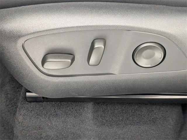 used 2025 Chevrolet Traverse car, priced at $53,399