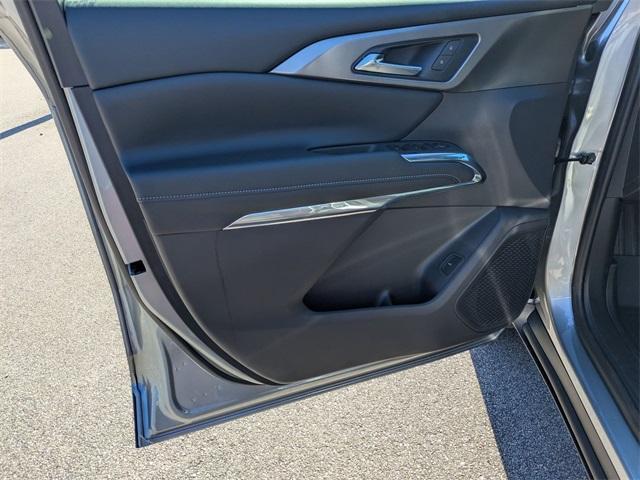 new 2026 Chevrolet Traverse car, priced at $45,420
