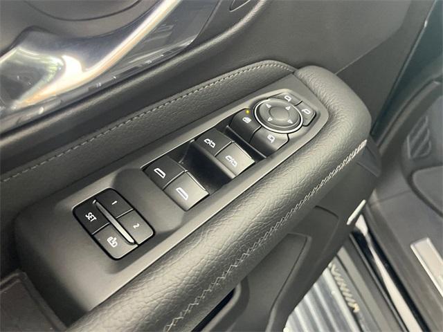 used 2021 GMC Yukon XL car, priced at $49,437