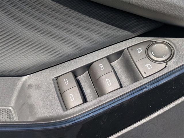 new 2026 Chevrolet Equinox car, priced at $29,490