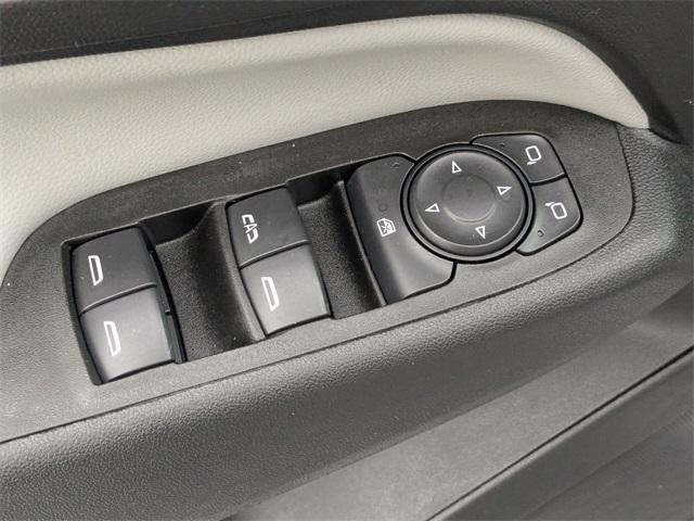 used 2022 Chevrolet Equinox car, priced at $19,147