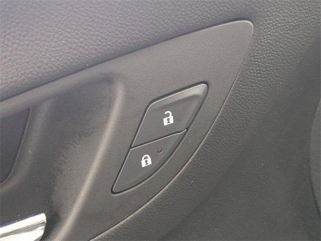 used 2022 Chevrolet Equinox car, priced at $19,147