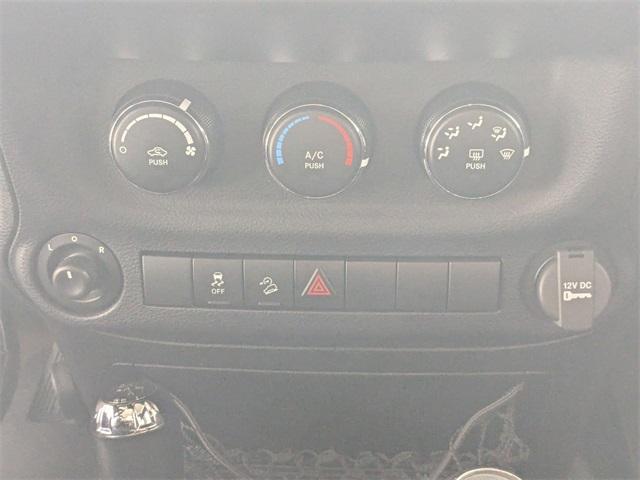 used 2015 Jeep Wrangler Unlimited car, priced at $18,171