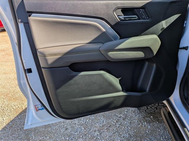 new 2025 Chevrolet Colorado car, priced at $50,470