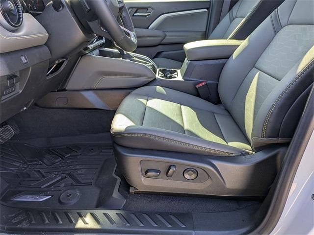 new 2025 Chevrolet Colorado car, priced at $50,470