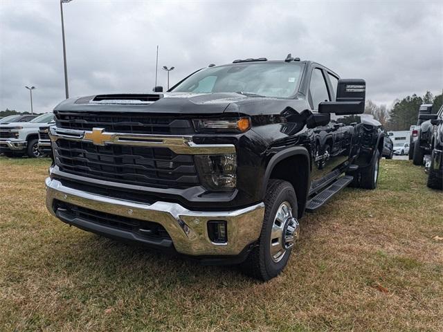 new 2026 Chevrolet Silverado 3500 car, priced at $76,620