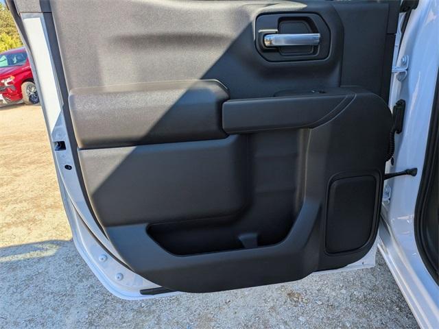 new 2026 Chevrolet Silverado 1500 car, priced at $44,095