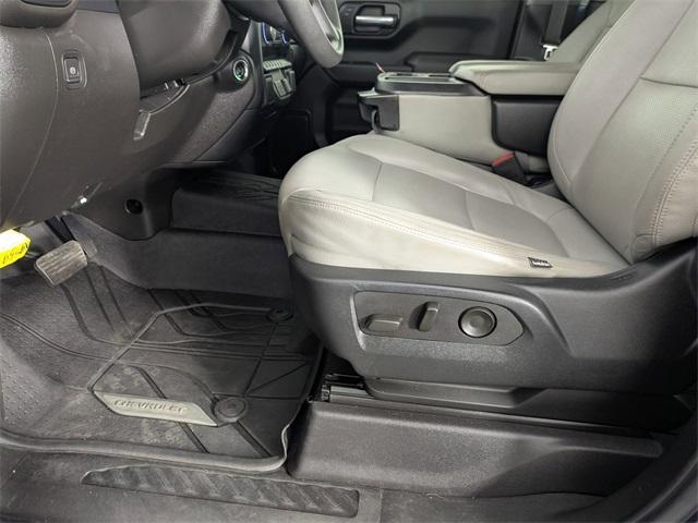 used 2022 Chevrolet Silverado 1500 car, priced at $33,165