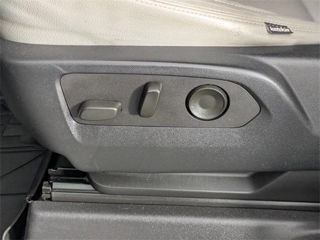 used 2022 Chevrolet Silverado 1500 car, priced at $33,165