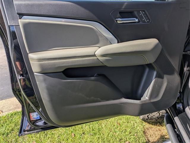 new 2025 Chevrolet Colorado car, priced at $58,220