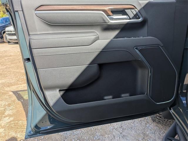 new 2026 Chevrolet Silverado 2500 car, priced at $73,325