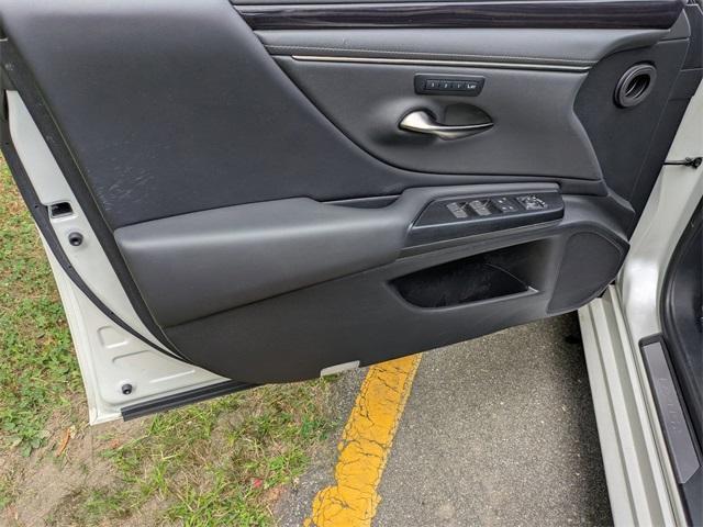 used 2021 Lexus ES 350 car, priced at $35,999