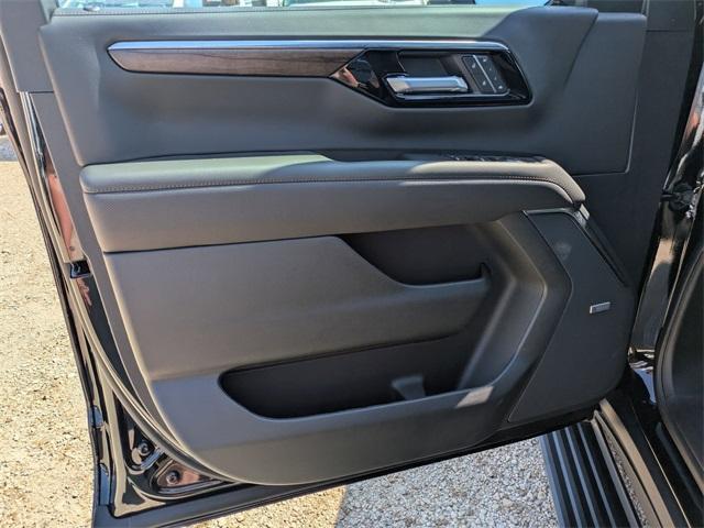 new 2025 Chevrolet Suburban car, priced at $91,230