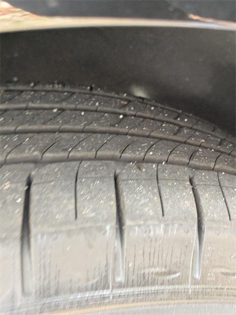 used 2025 Cadillac XT6 car, priced at $42,099