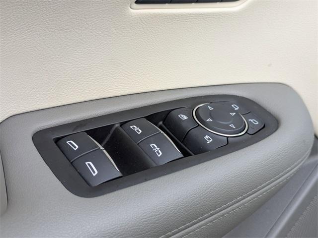 used 2025 Cadillac XT6 car, priced at $42,099