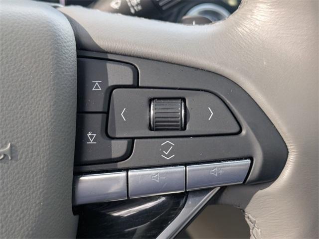 used 2025 Cadillac XT6 car, priced at $42,099