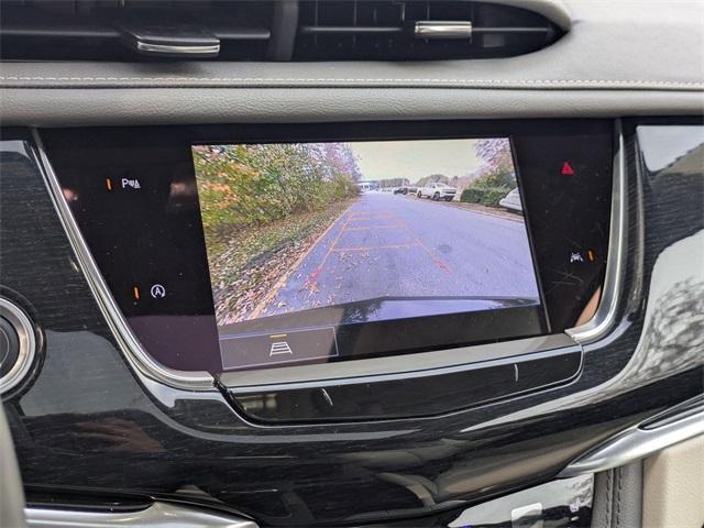 used 2025 Cadillac XT6 car, priced at $42,099