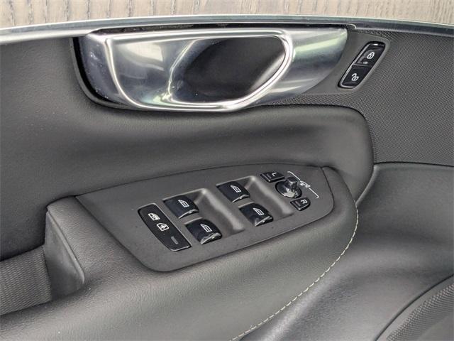 used 2022 Volvo XC90 car, priced at $38,237