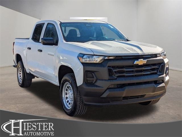 new 2025 Chevrolet Colorado car, priced at $28,595