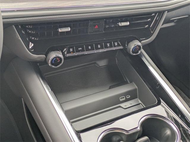 new 2025 Chevrolet Suburban car, priced at $62,395