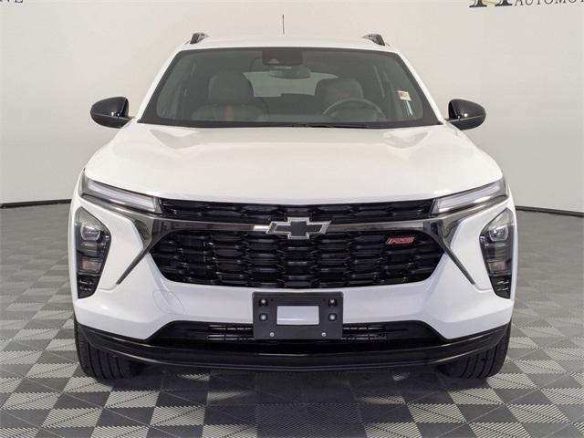 used 2025 Chevrolet Trax car, priced at $25,212